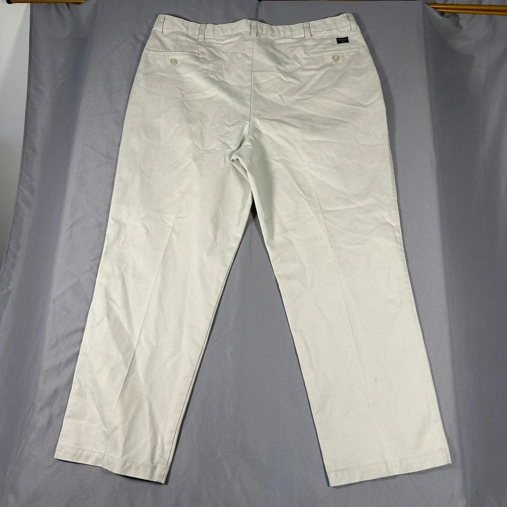 Vintage Dockers Pleated Chino Pants Mens 42x30 Cream Khaki Made in USA Cotton